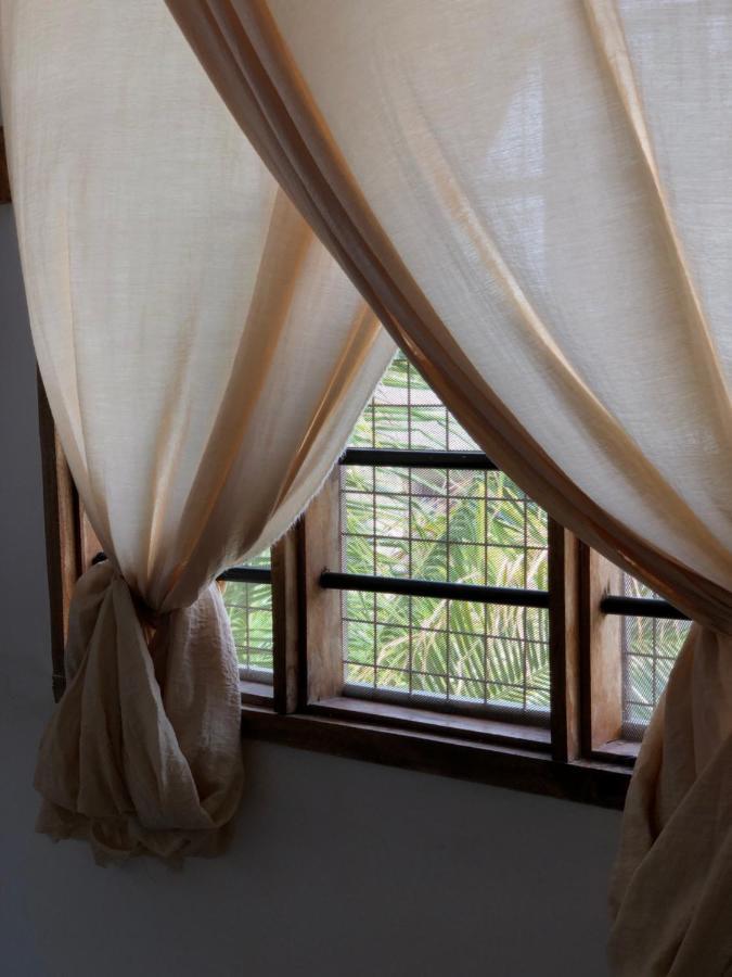 Mlango House Couette-café Paje