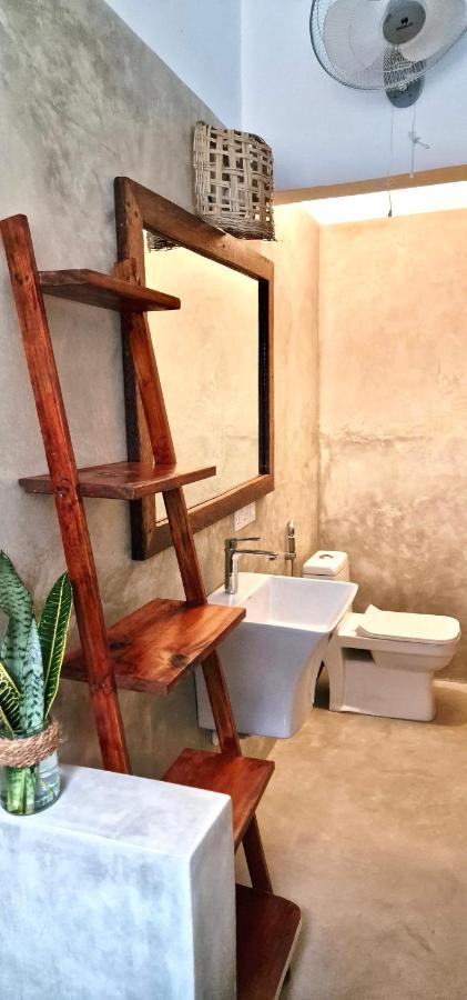 Mlango House Couette-café Paje