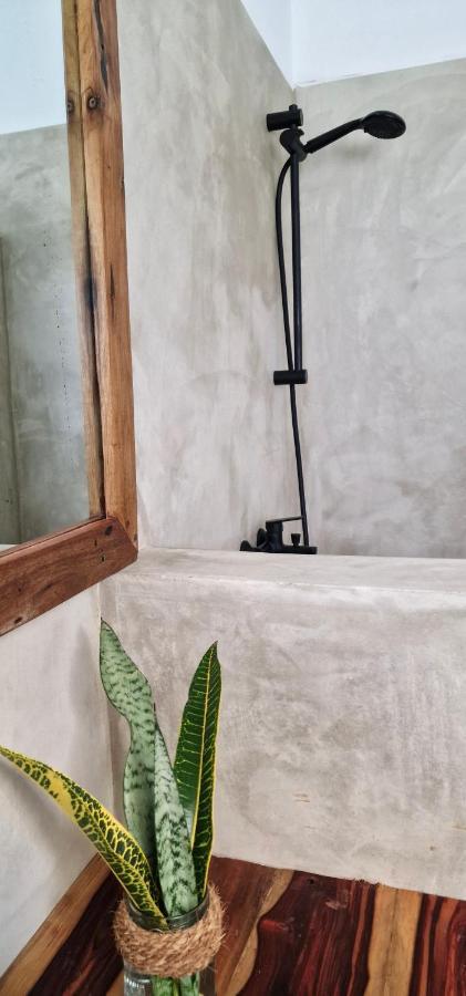Mlango House Couette-café *
