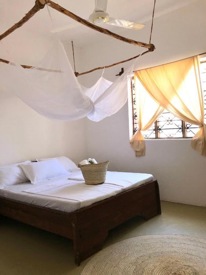 Couette-café Mlango House Paje