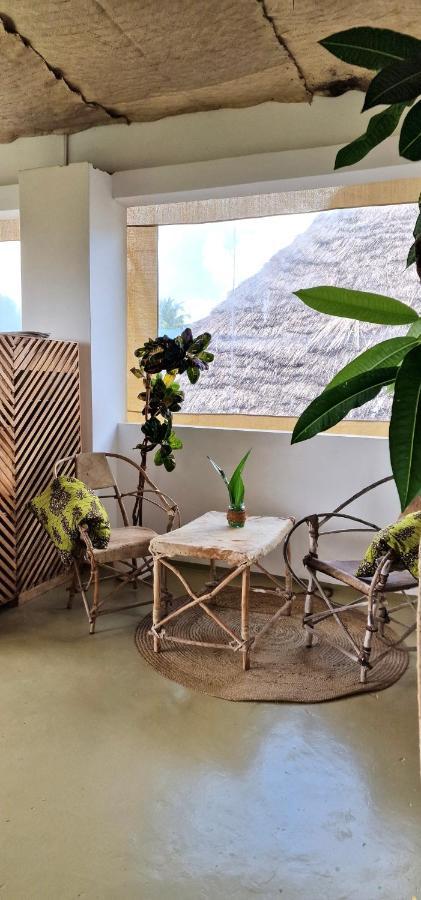 Mlango House Couette-café *