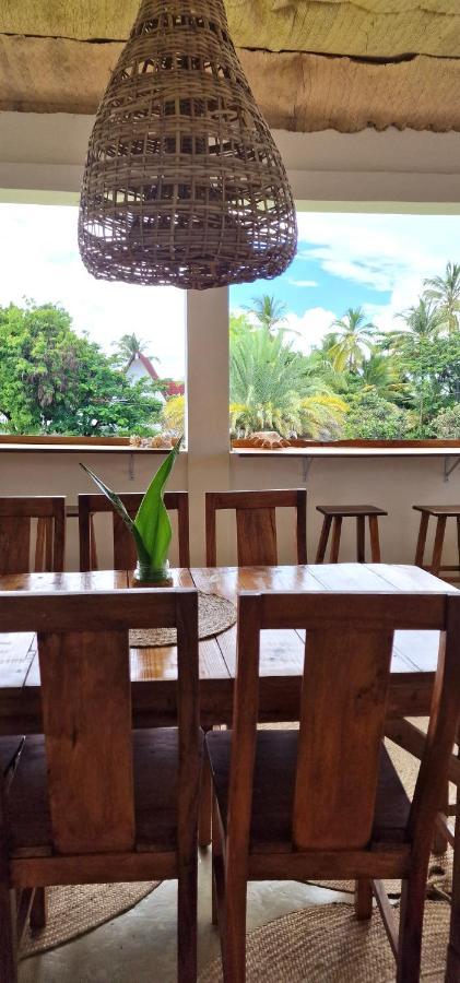 Couette-café Mlango House Paje