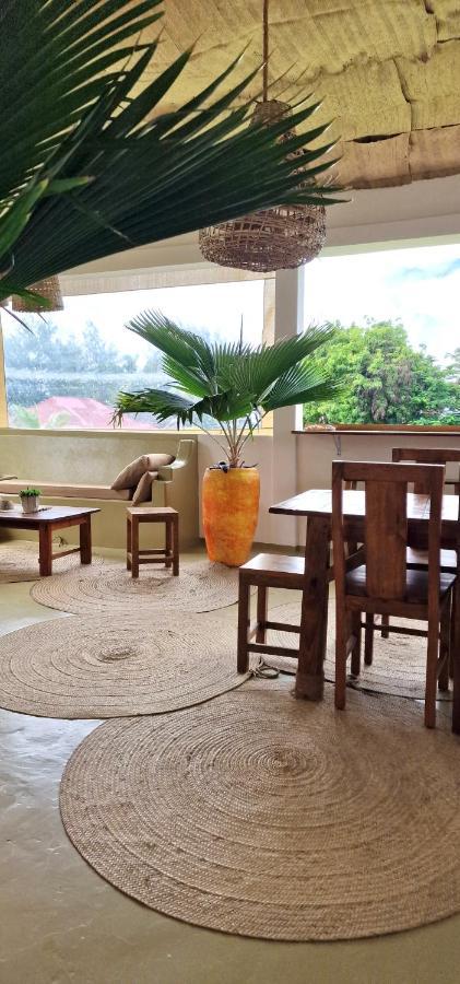 Couette-café Mlango House